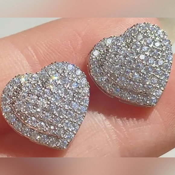 N/A Jewelry - Silver Heart Cubic Zirconia Stud Earrings